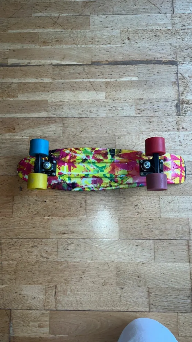22" Penny Skateboard - Image 1