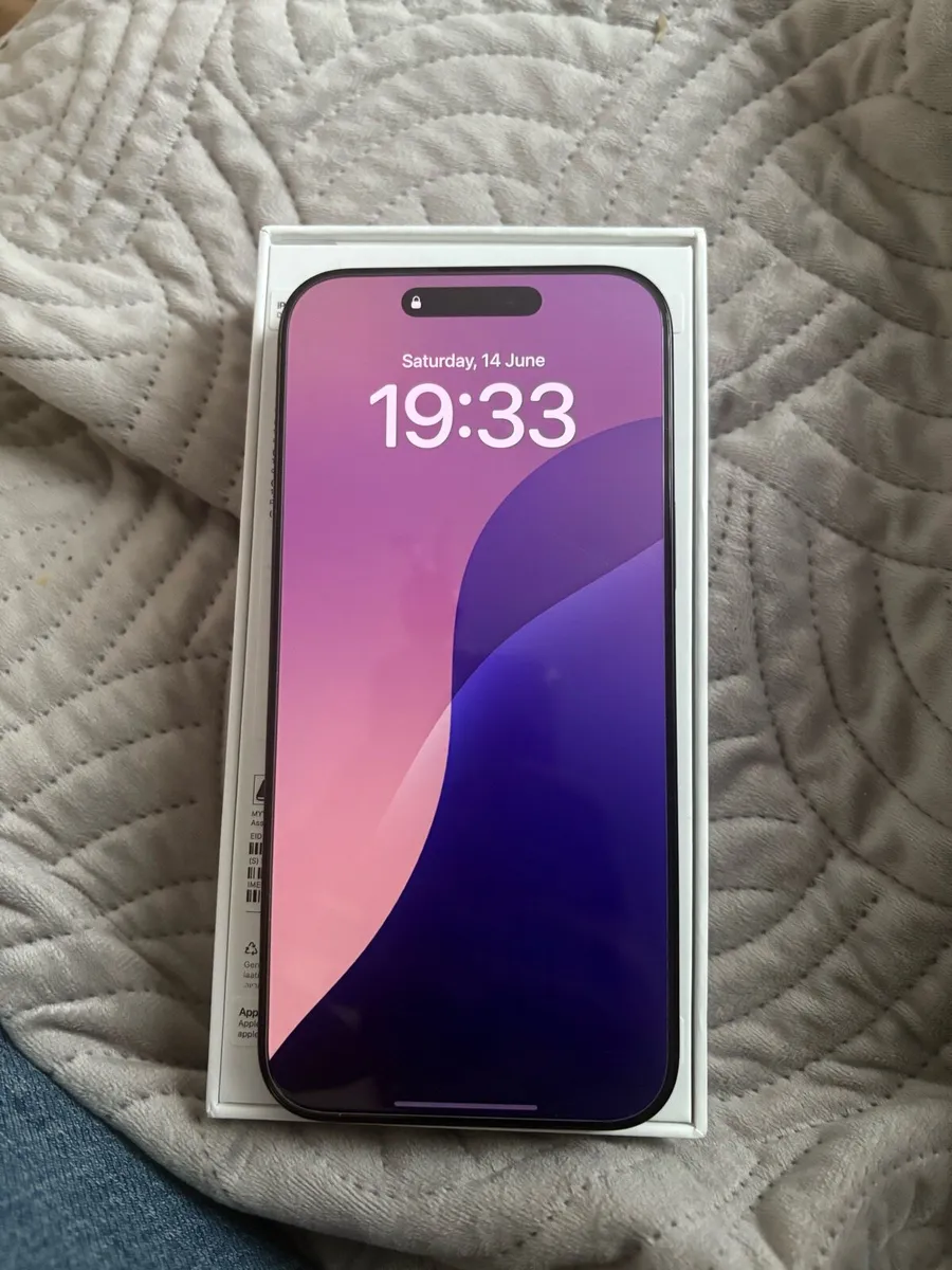 IPhone 16 pro max sim free - Image 3