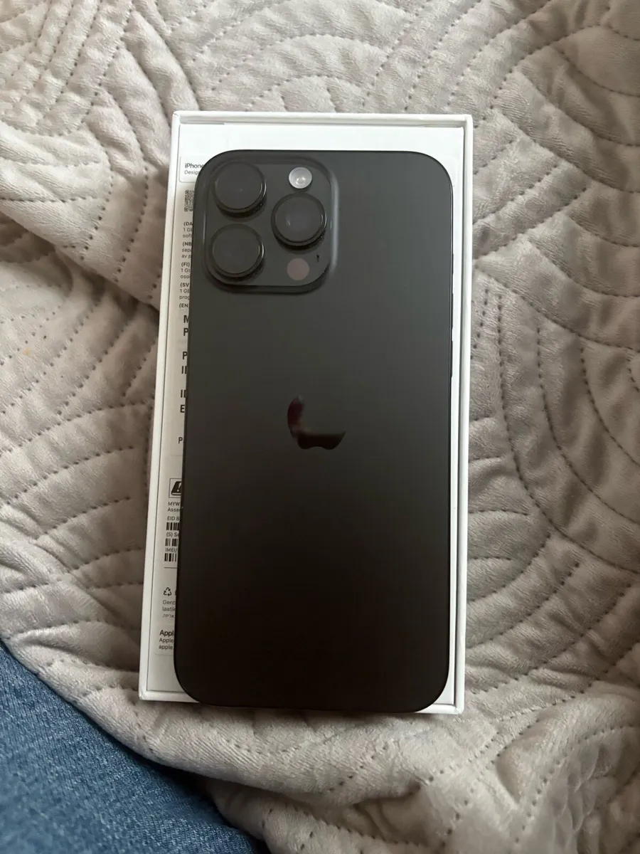 IPhone 16 pro max sim free - Image 4