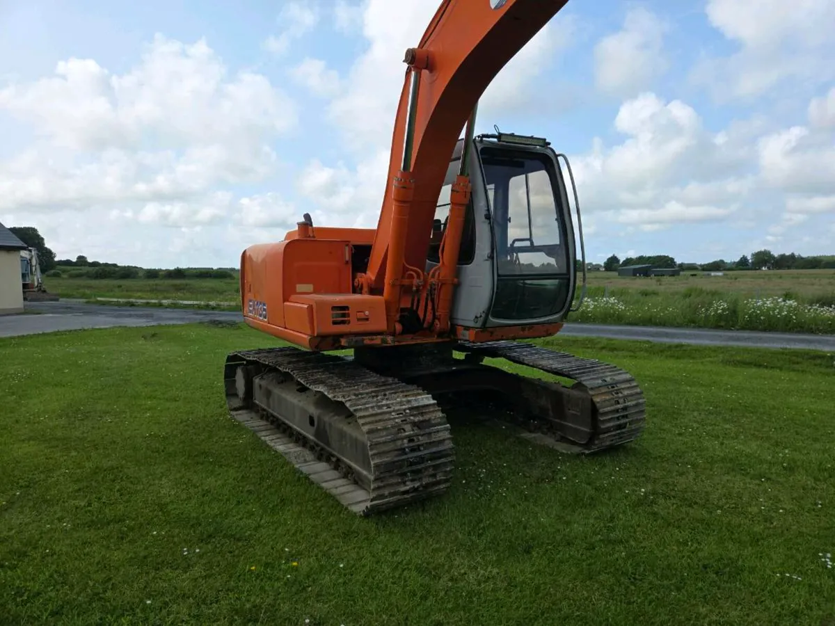 Hitachi ex135 - Image 2