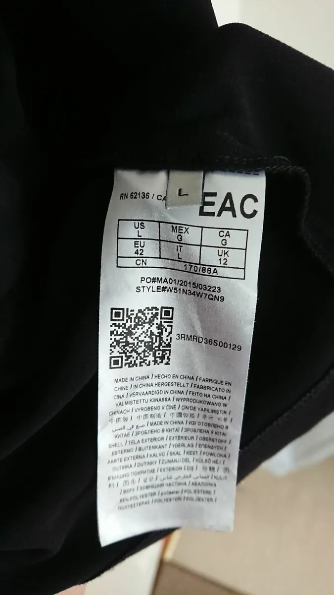 Genuine Guess jacket UK12 - Image 4