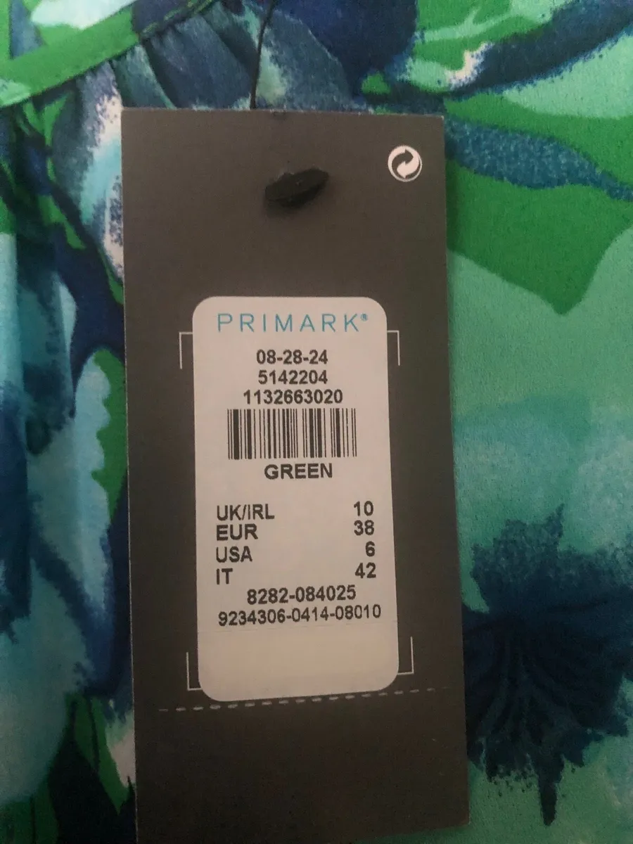 Ladies dress - Image 4