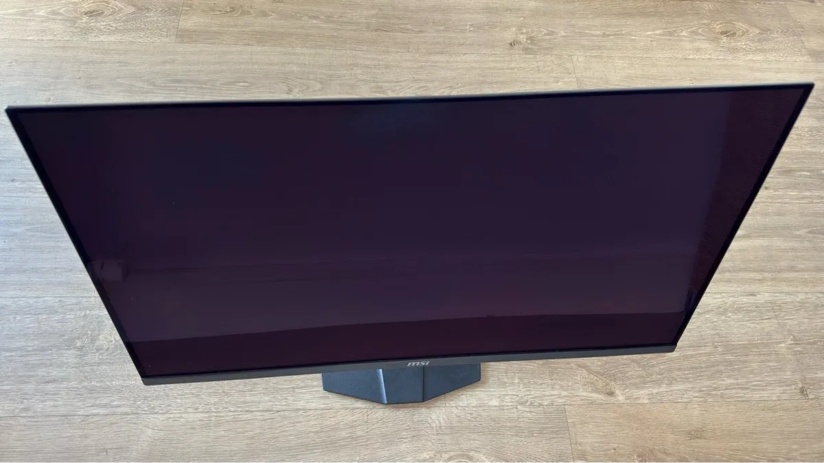 MSI MAG 321UPX QD-OLED 32” 4K 0.03ms 240Hz - Image 2