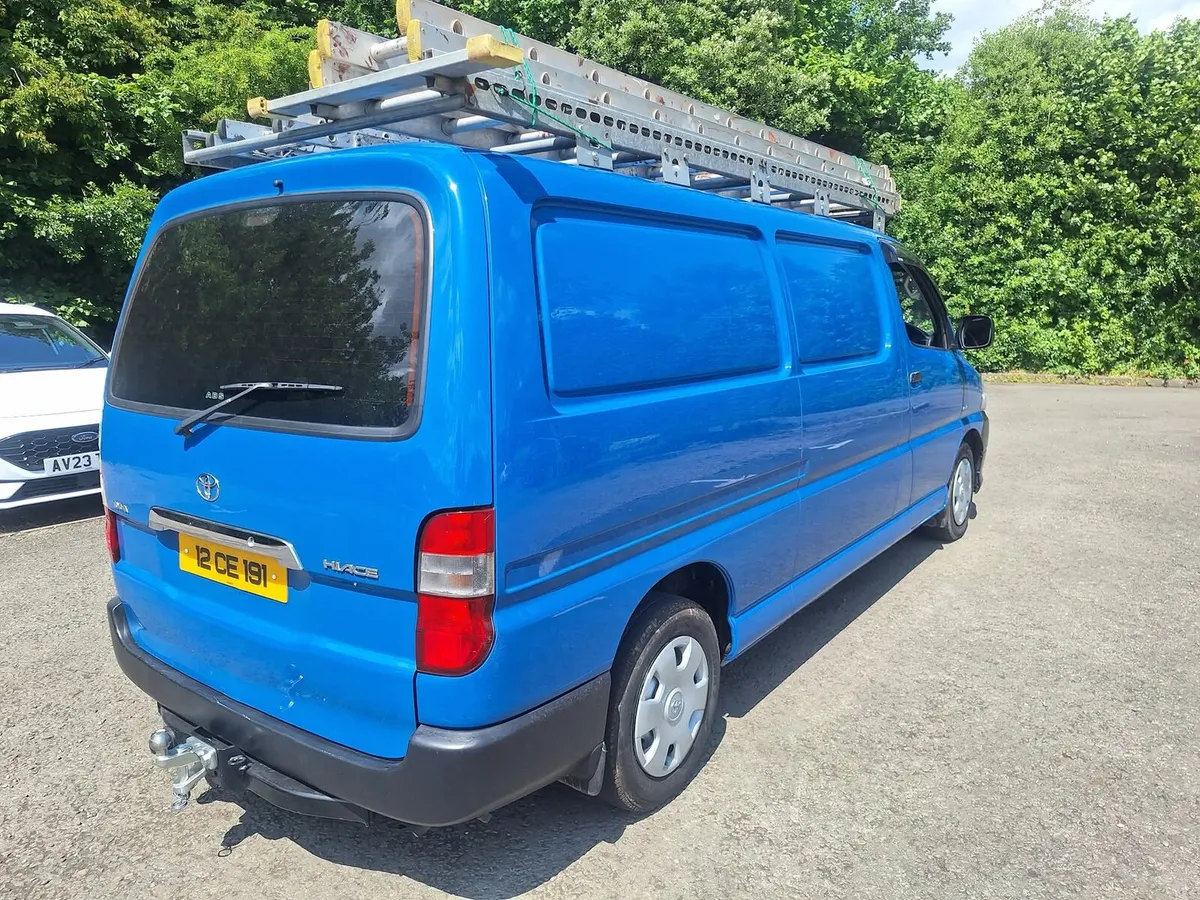 2012 hiace mint condition !!PRICE IN EURO!! - Image 4