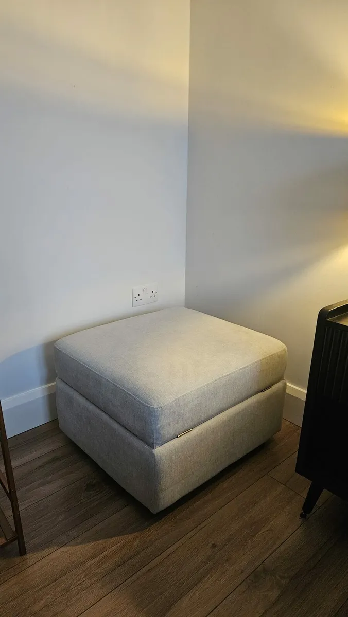 2 seater sofa & footstool - Image 4