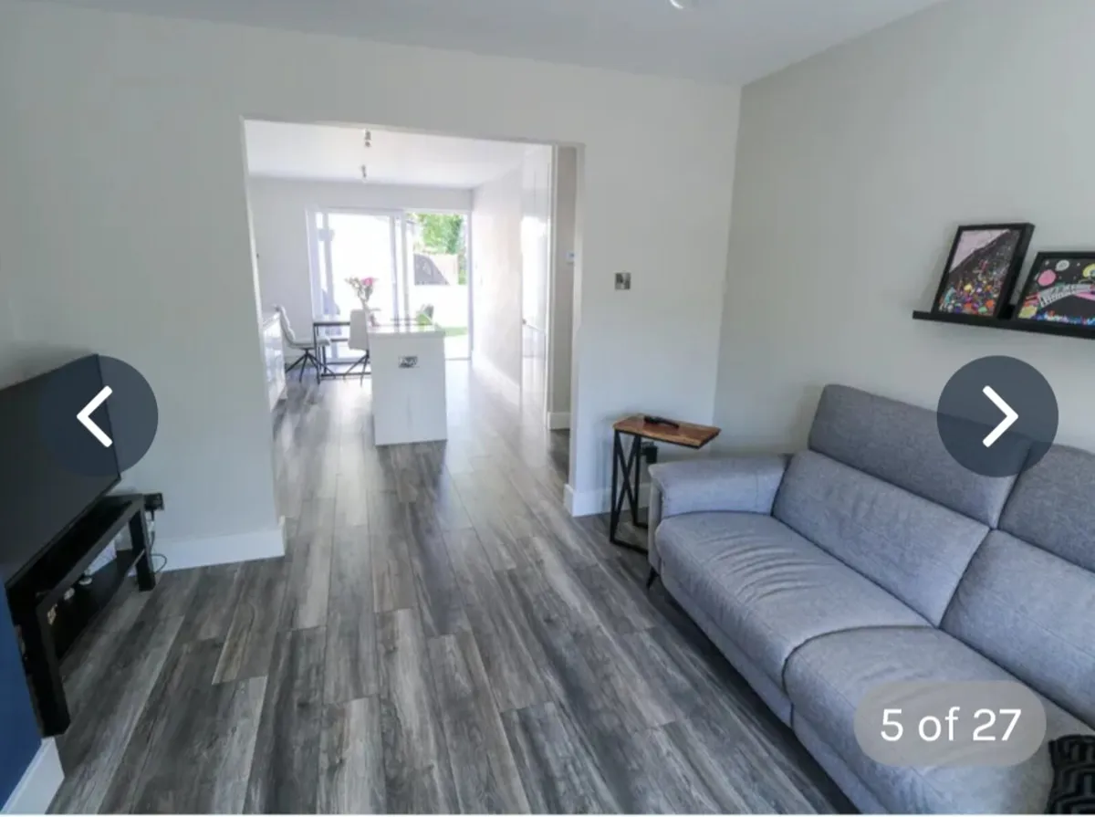 Holiday Home - Image 4