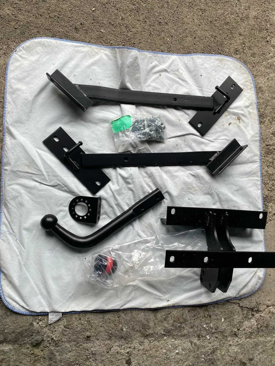Car tow hitch - Image 3