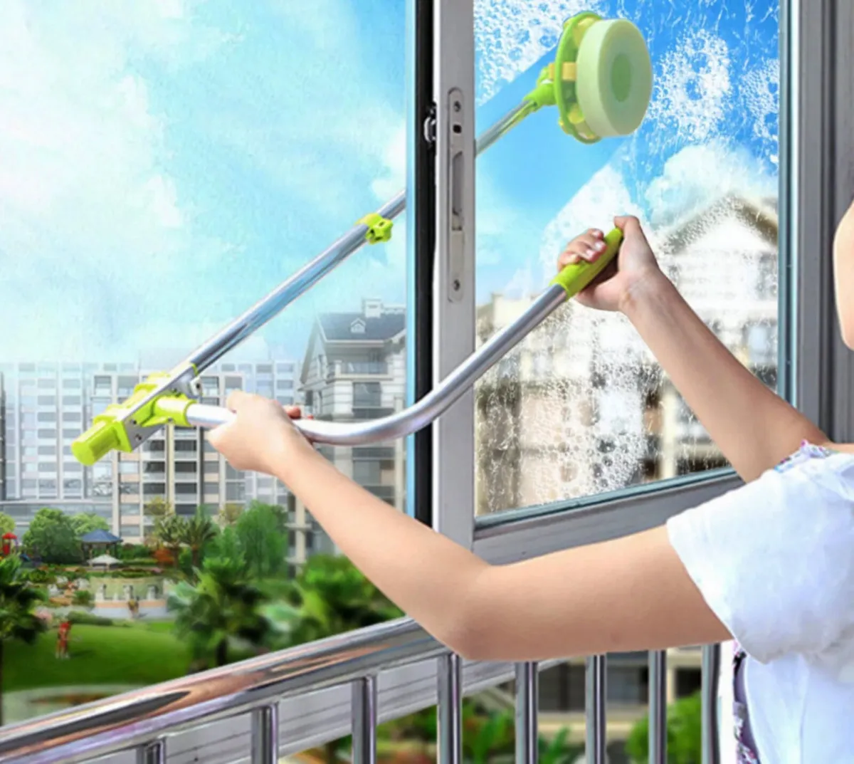 Outside U Type Window Cleaner & Squeegee - Image 3
