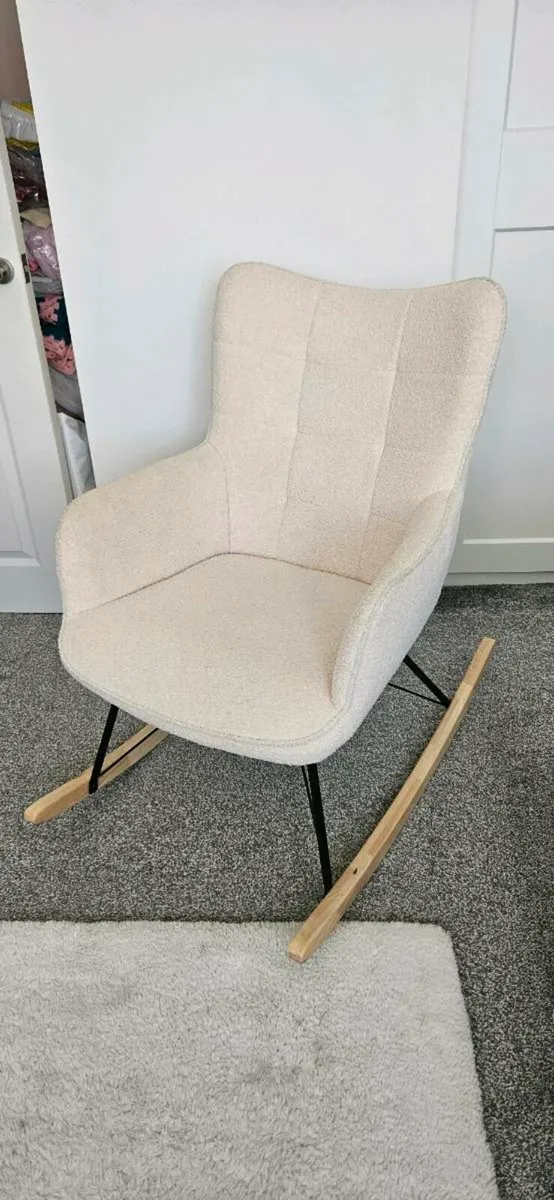 Rocking chair perfect - Image 1