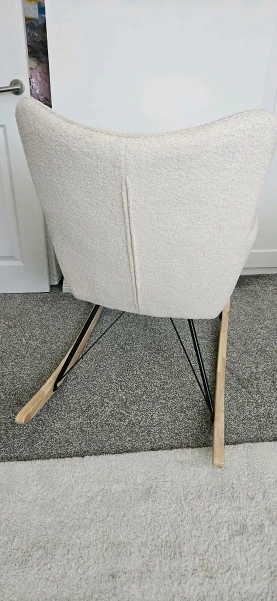 Rocking chair perfect - Image 3
