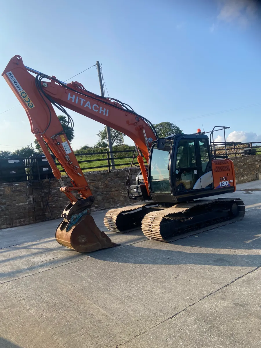 Hitachi Zaxis 130-6 - Image 3