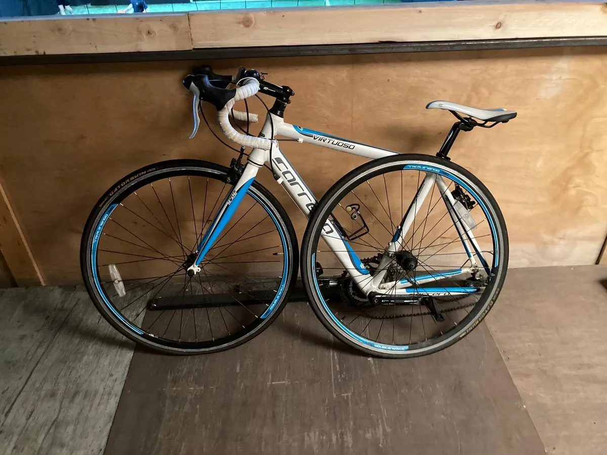 Road bike - Image 2