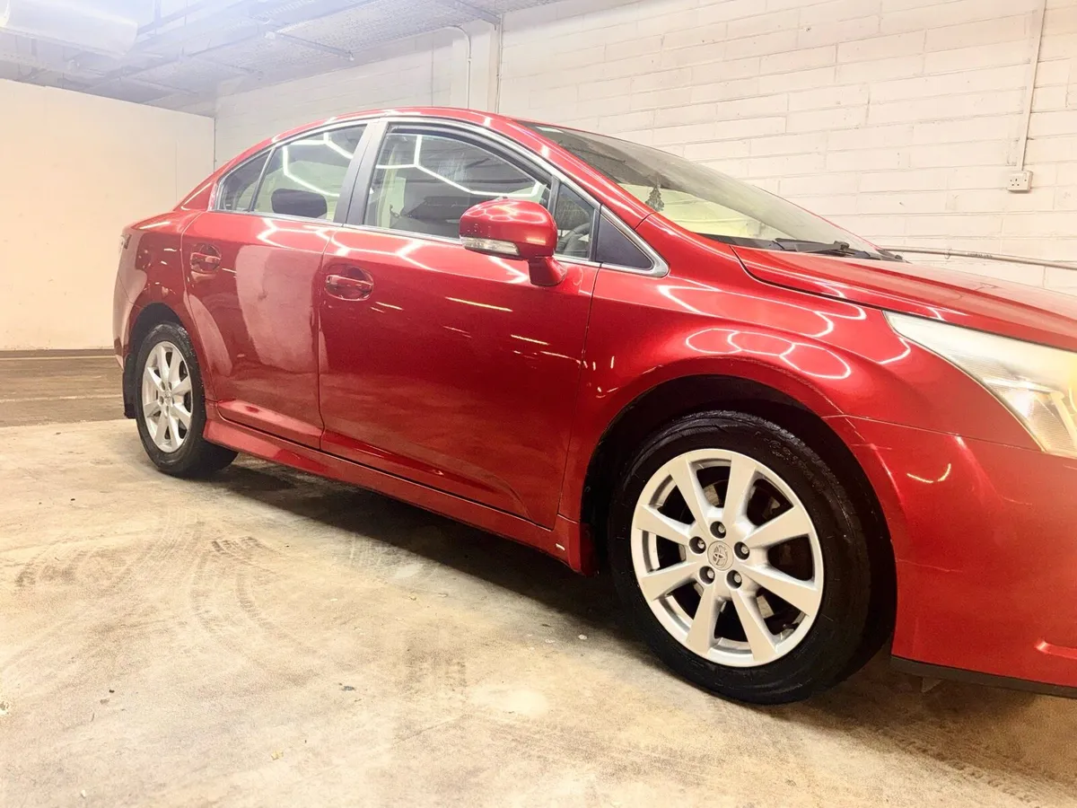Toyota avensis - Image 3