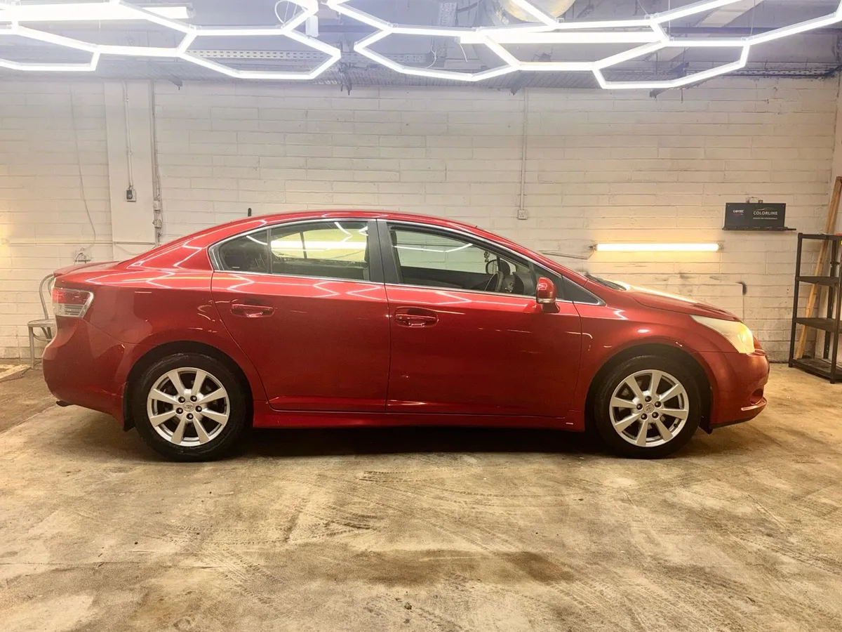 Toyota avensis - Image 4