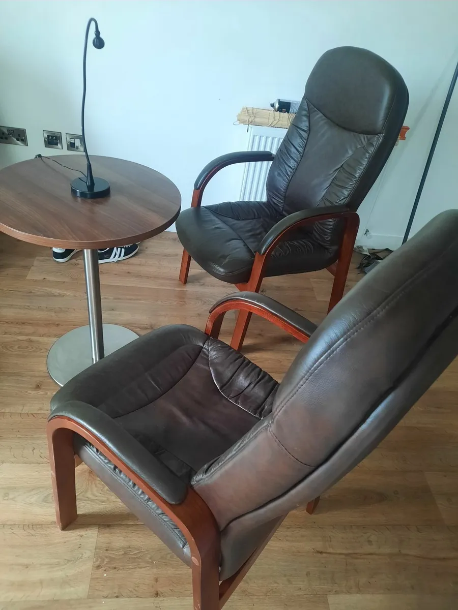Leather armchairs x 2 - Image 2