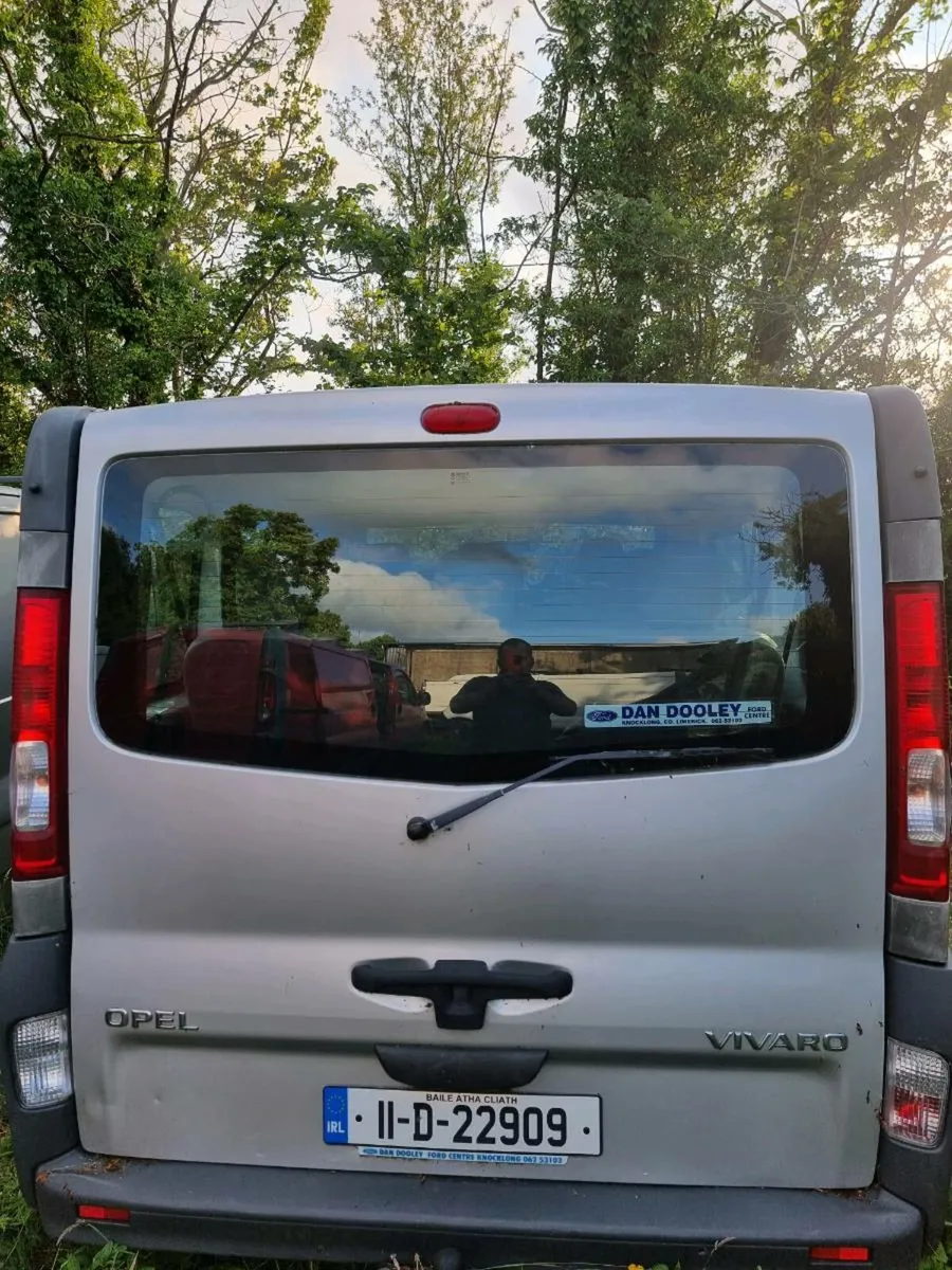 9 seater Vivaro - Image 1
