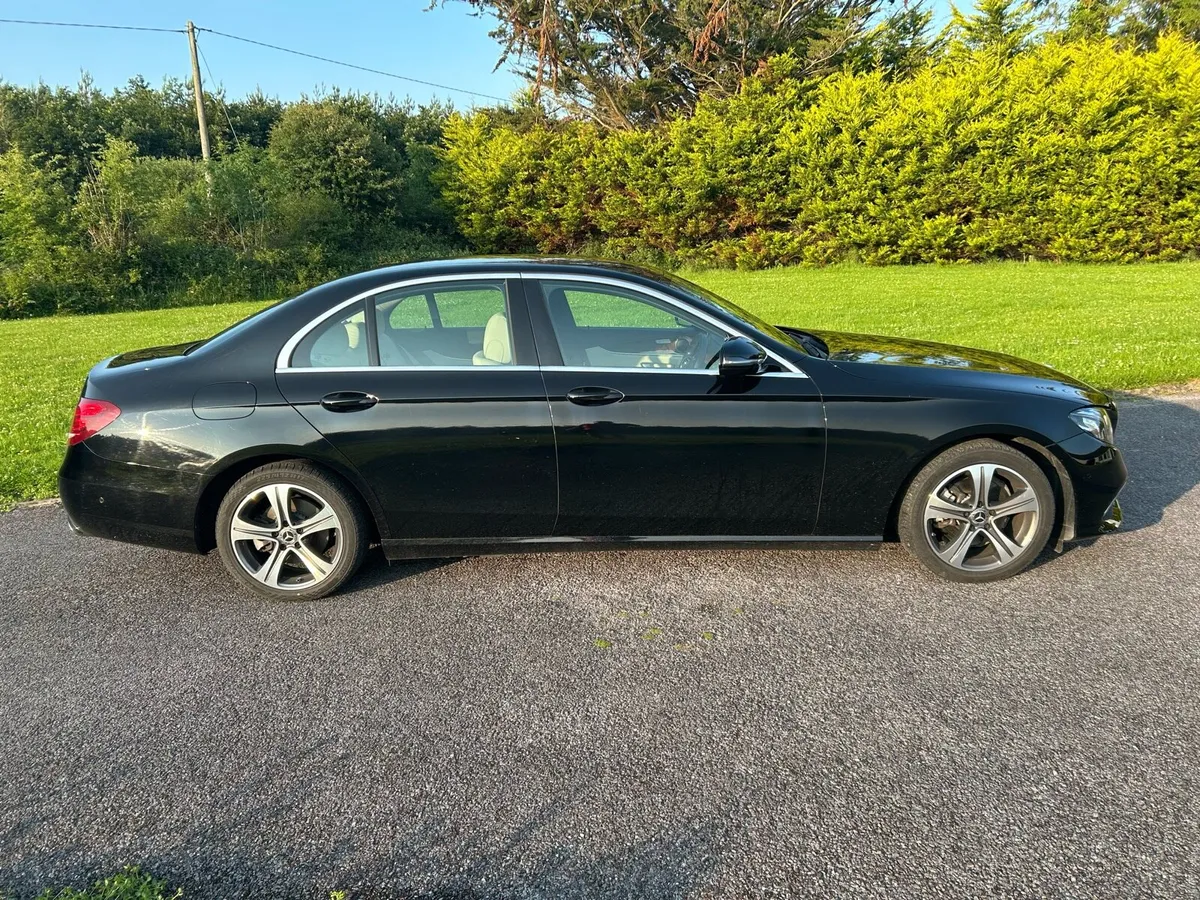 2020 MERCEDES BENZ E220 - Image 3
