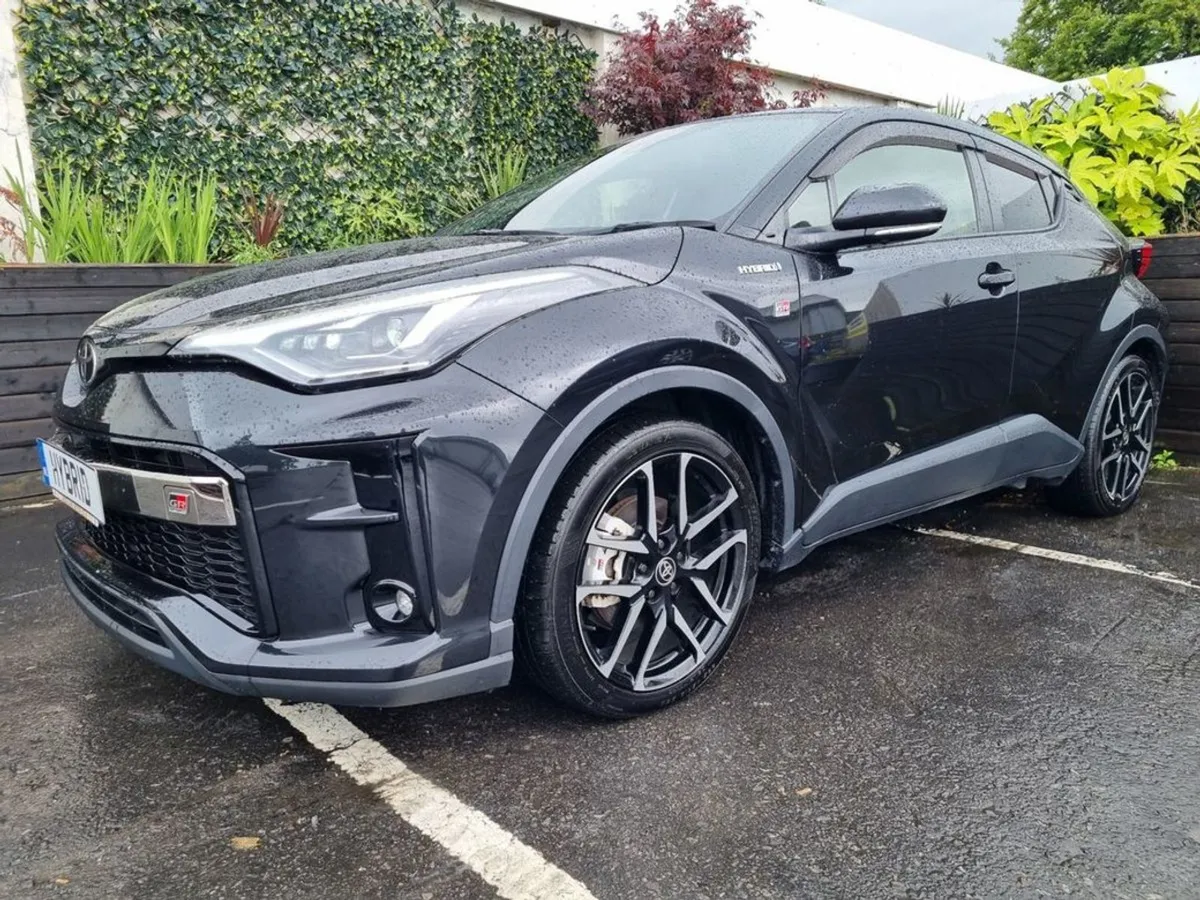 Toyota C-HR 1.8 Hybrid / GR Limited Edtion TOP Sp - Image 2