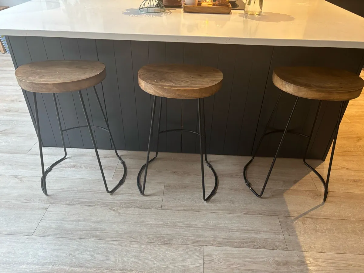Bar stools - Image 1
