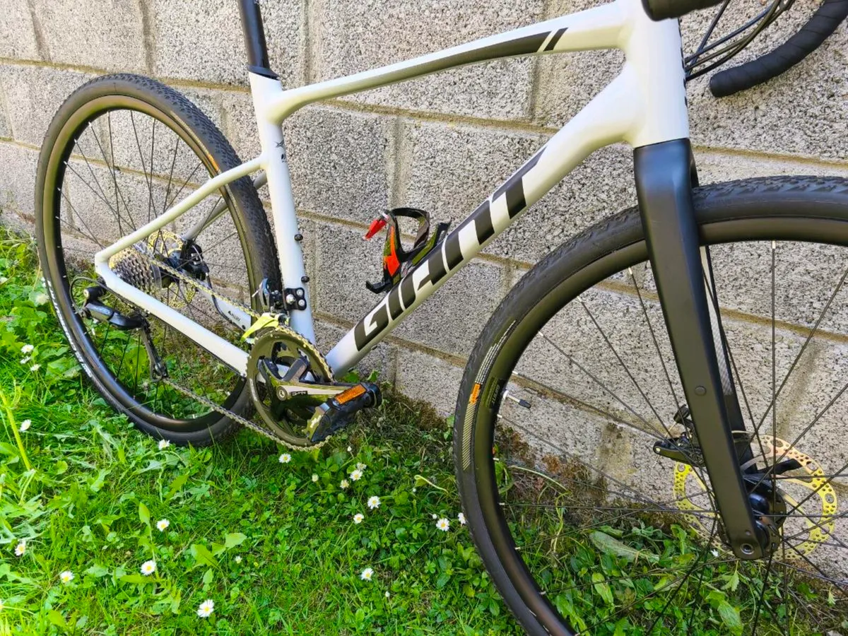 Giant Revolt gravel as new - Image 4