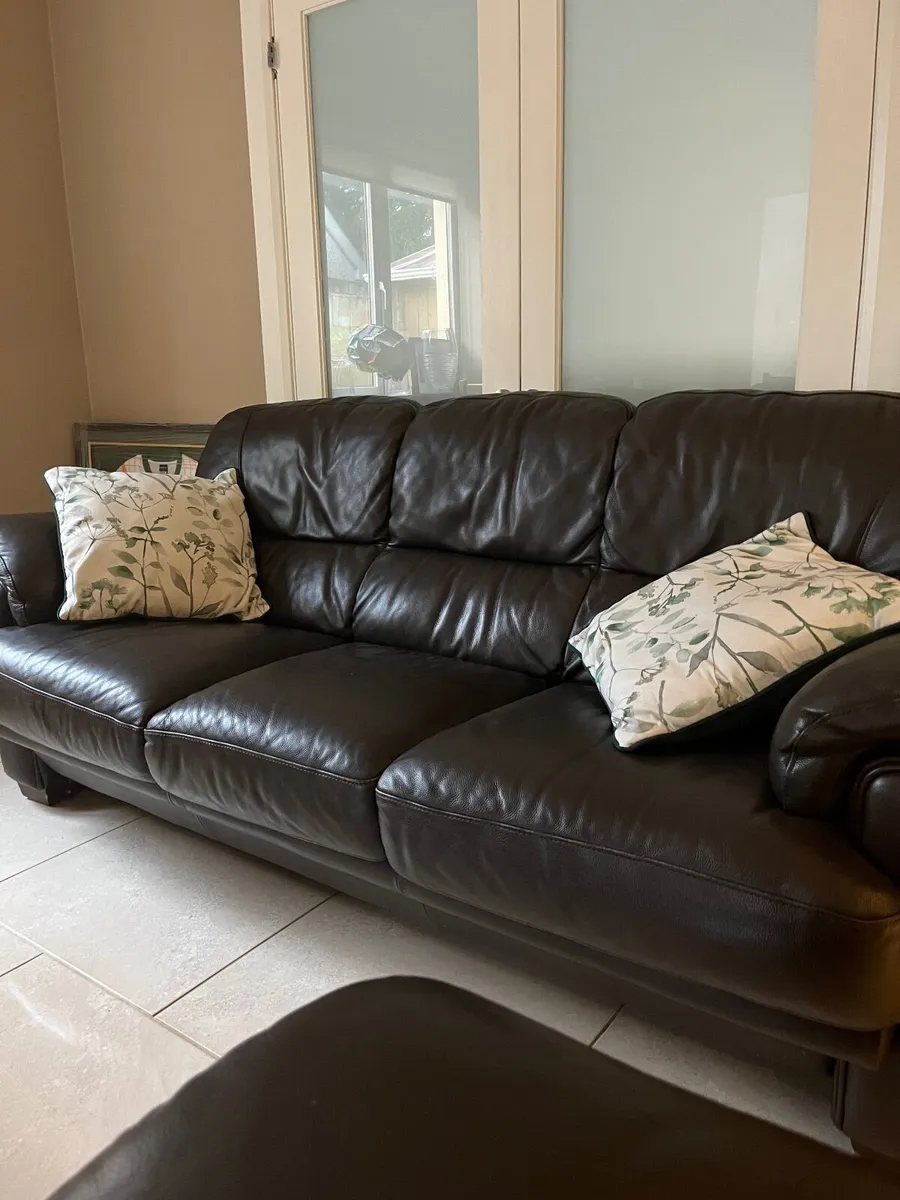 3 Seater & 2 Seater - Image 2