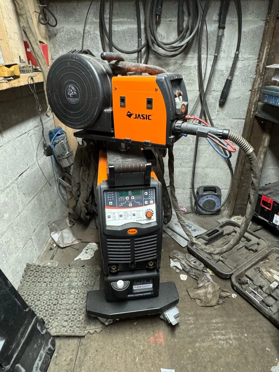 Jasic 350 double pulse welder - Image 1