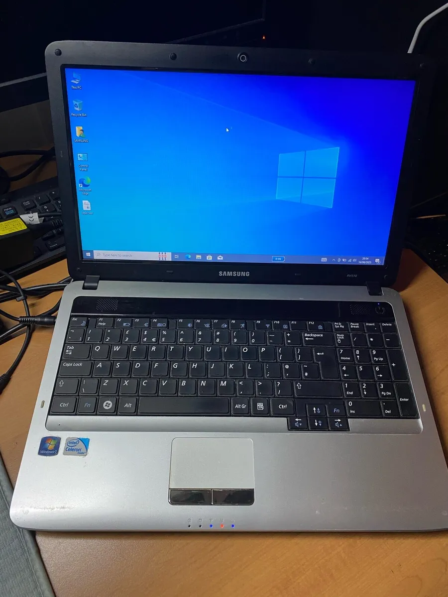 Samsung laptop windows 10 - Image 1