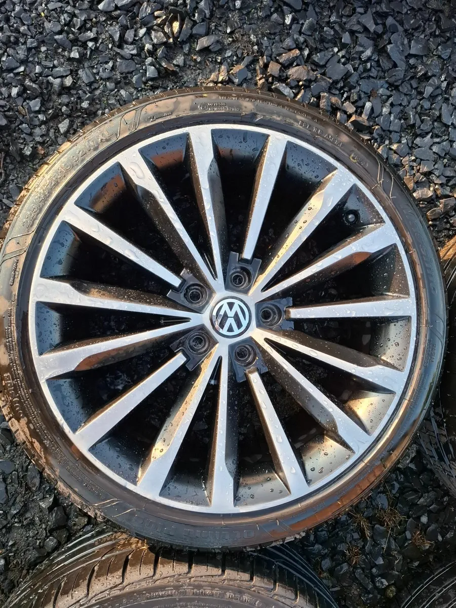 18" Vw Alloys with tyres - Image 3