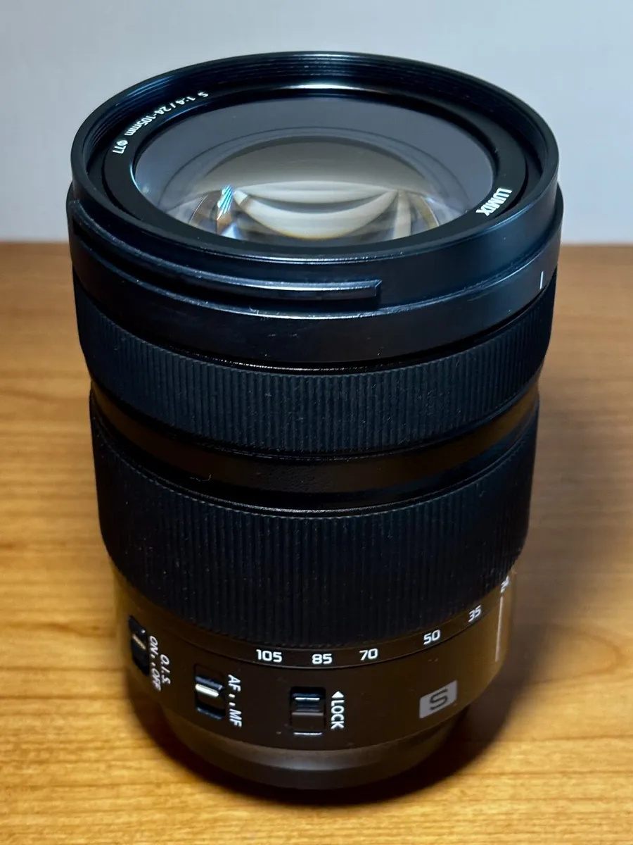 Panasonic LUMIX S 24-105mm f/4 Macro O.I.S. Lens - Image 2