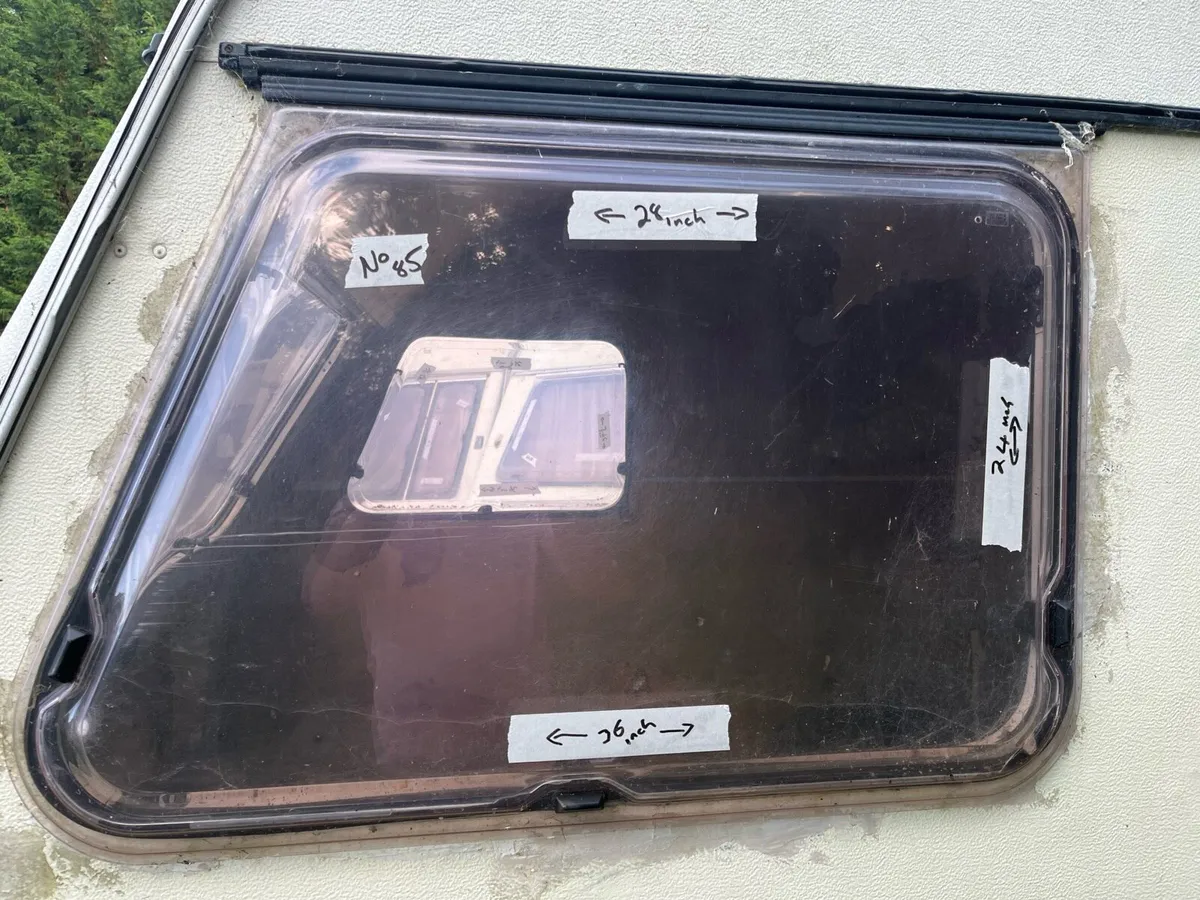 Caravan windows ∂s just in - Image 4