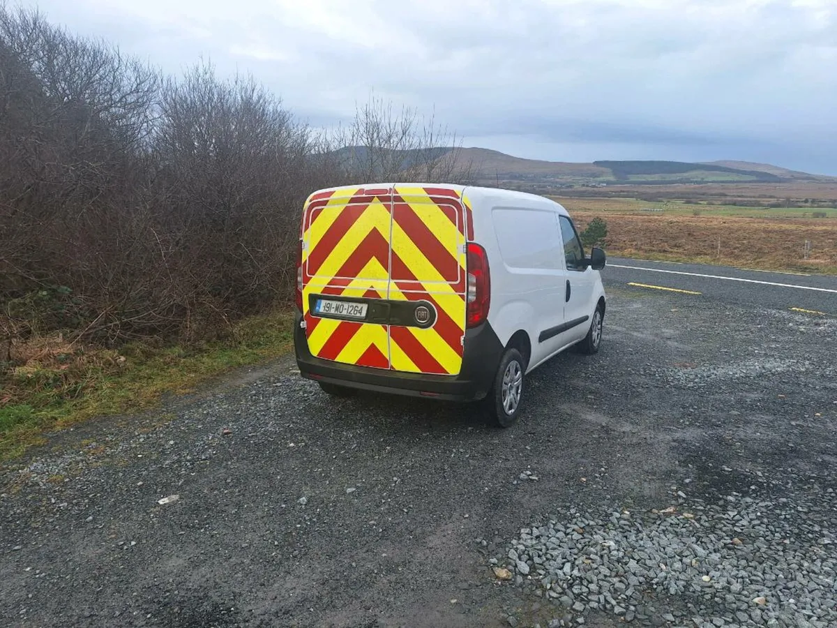 Fiat doblo van - Image 3