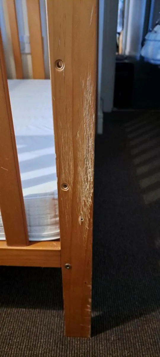 Baby cot - Image 4