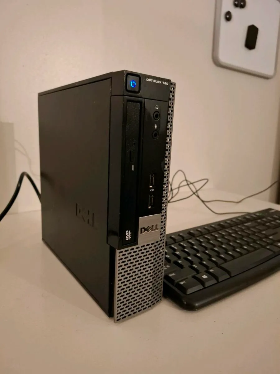Dell Optiplex 780 SFF PC Dual-Core E5300 2.6GHz 4G - Image 1