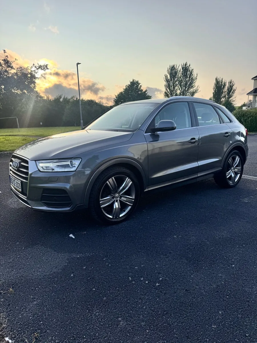 Audi Q3/QUATTRO 2.0 Diesel/ SUV grey - Image 2