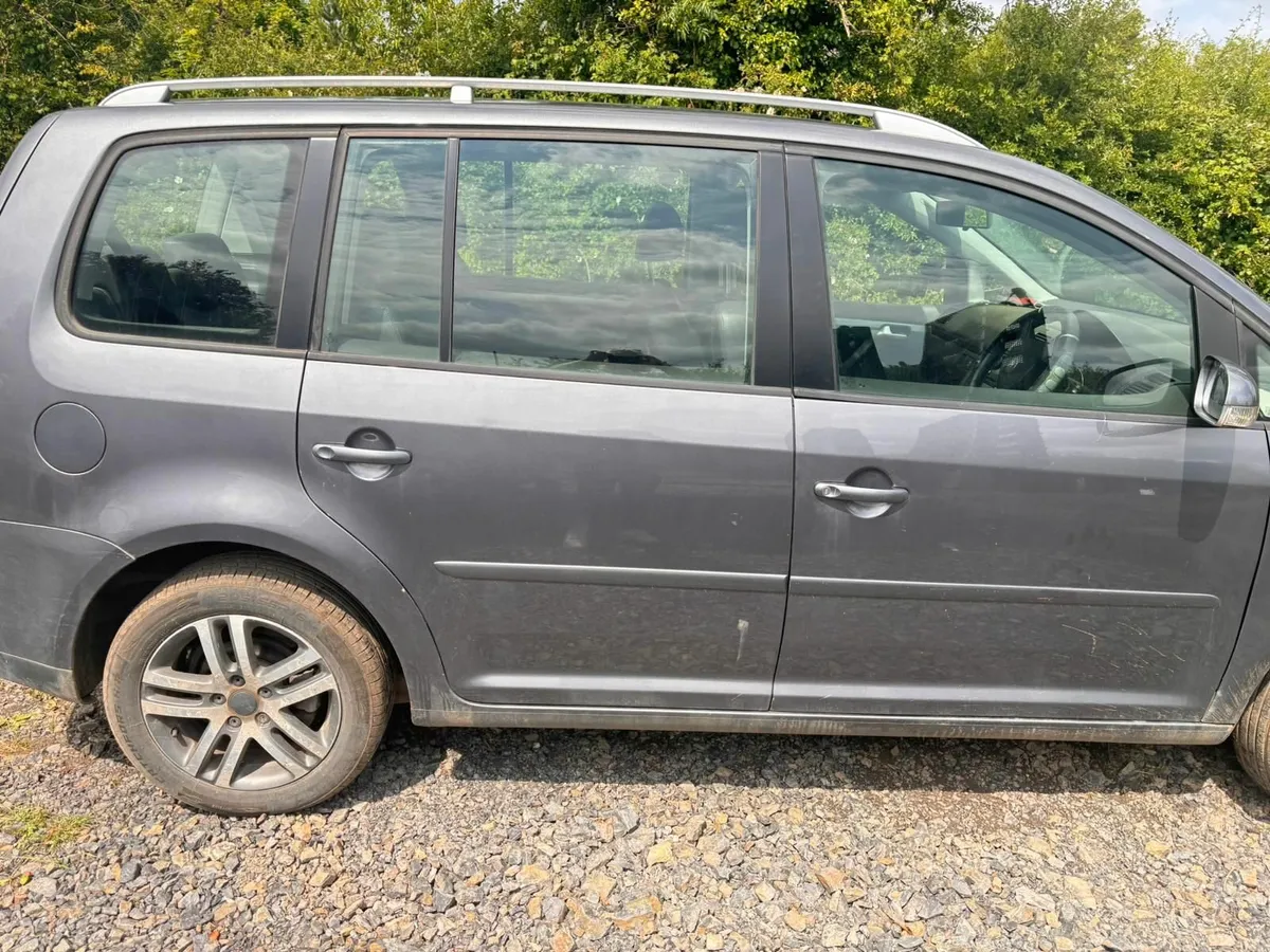 VW Touran - Image 1