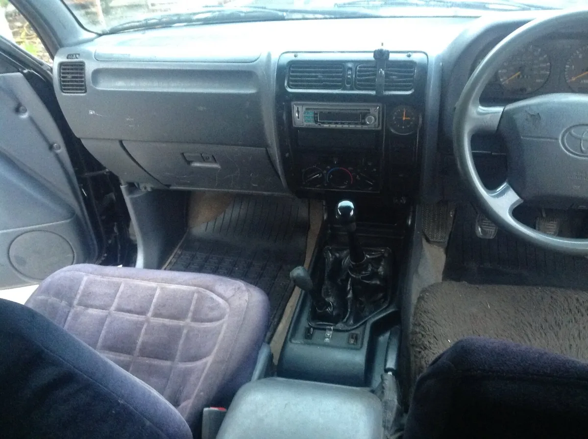 Toyota Land Cruiser 1997 - Image 4