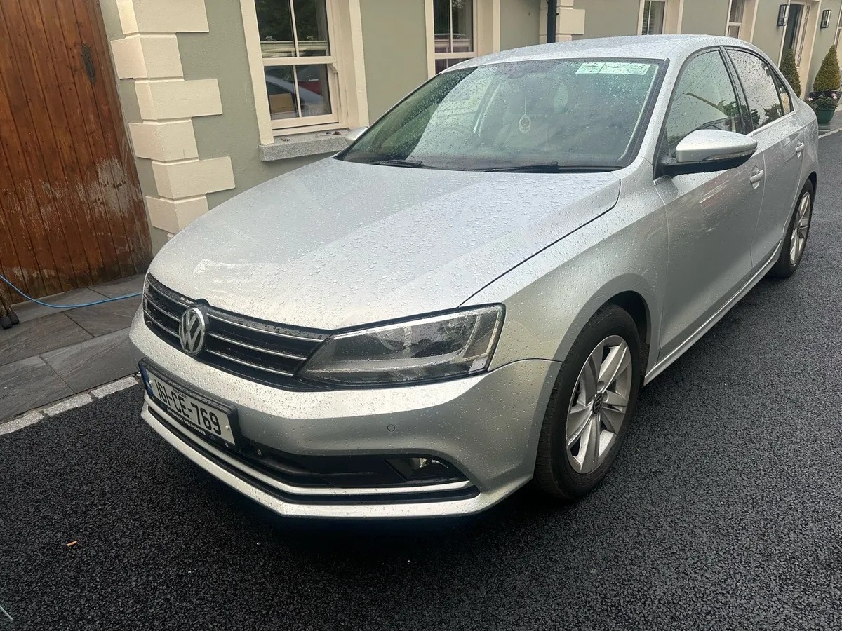 Volkswagen Jetta 2.0 high line - Image 1