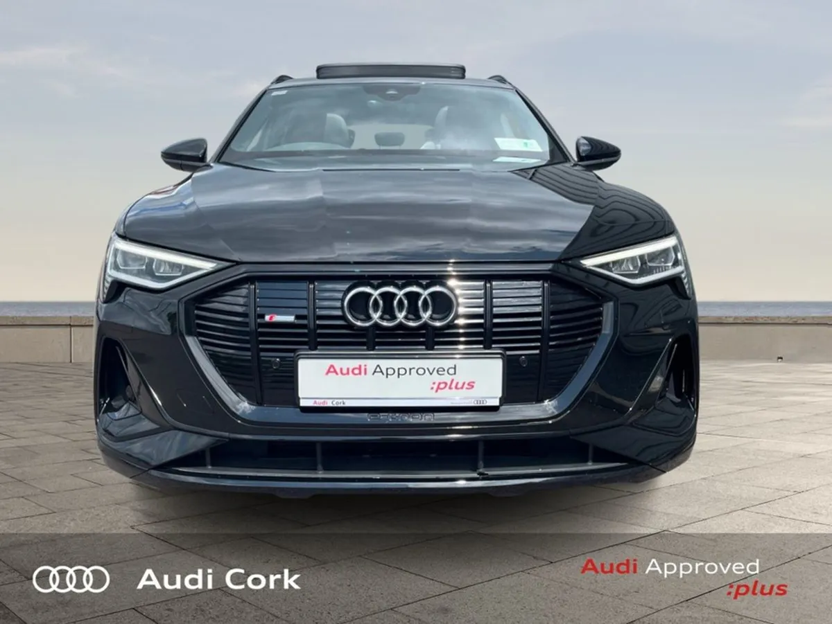 Audi E-Tron 55 300KWH Quattro S-line Automatic - Image 2