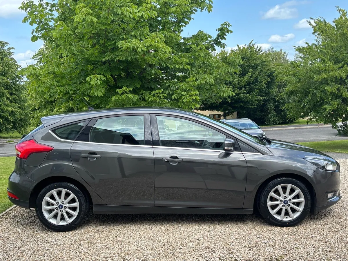 2016 ford focus 1.0 Ecoboost titanium - Image 2
