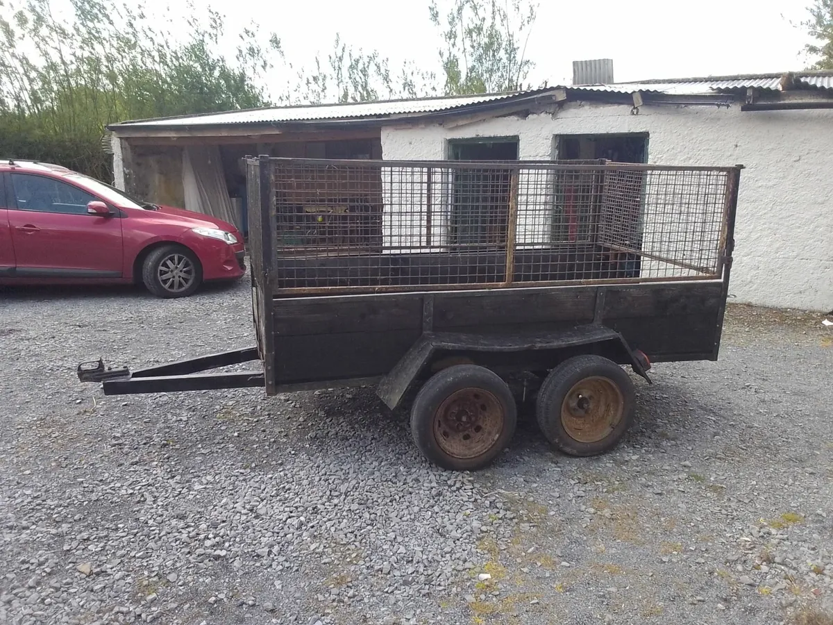 8 1/2  X  4 1/2  Trailer - Image 1