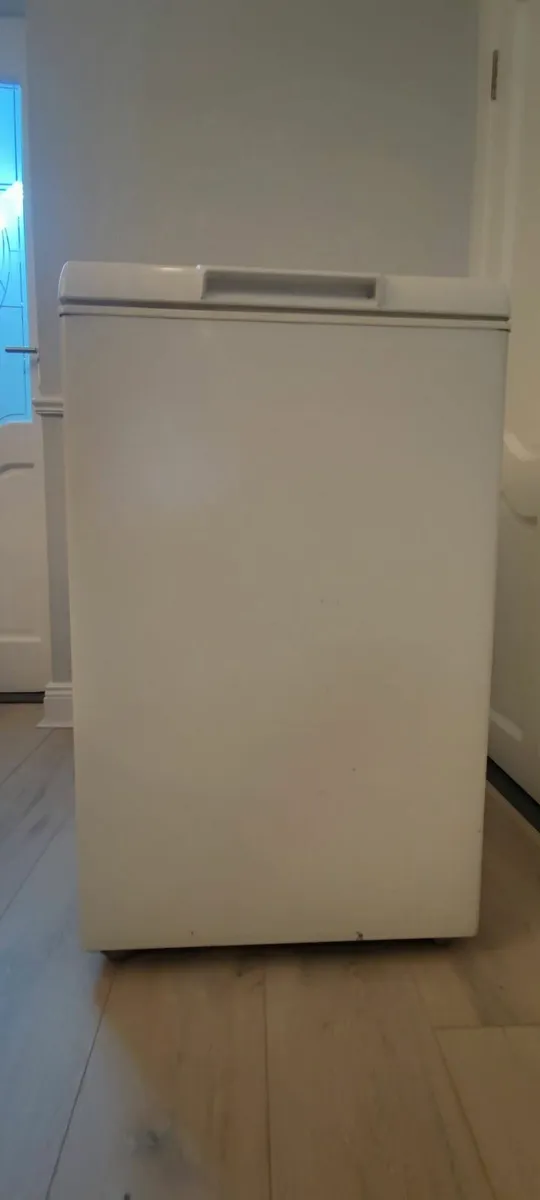 Chest Freezer - Image 2