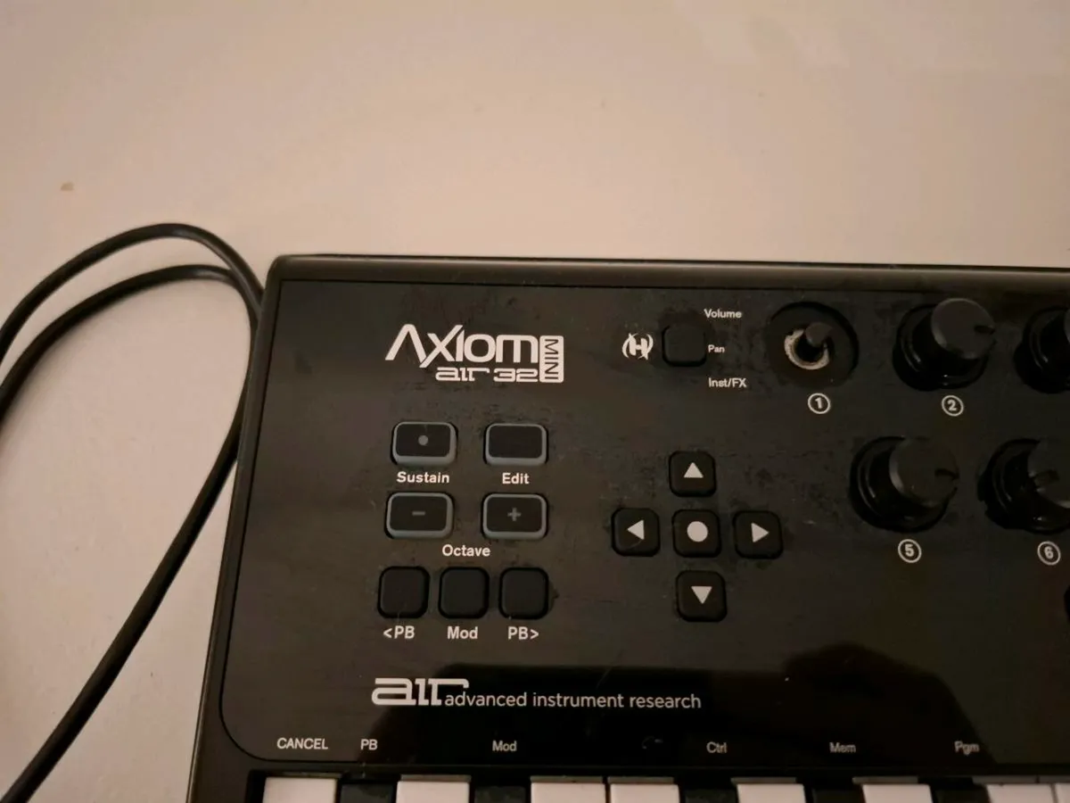 M-Audio Axiom Air Mini 32 Key USB Controller - Image 3