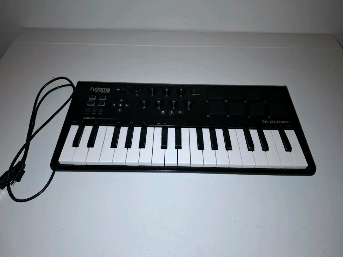 M-Audio Axiom Air Mini 32 Key USB Controller - Image 2
