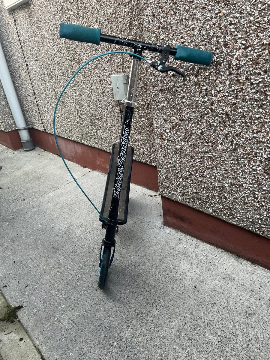 Kids space scooter - Image 2