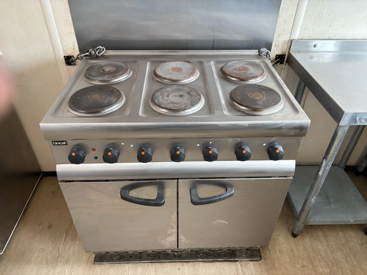 Lincat silver link hob /oven commercial kitchens - Image 1