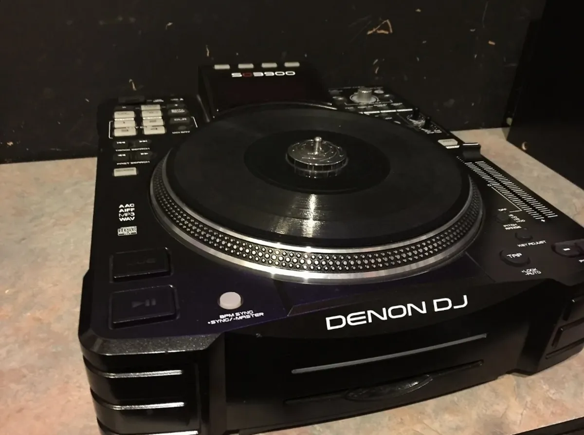 Denon DJ DN-S3700 CDJ Digital Media Turntable - Ex