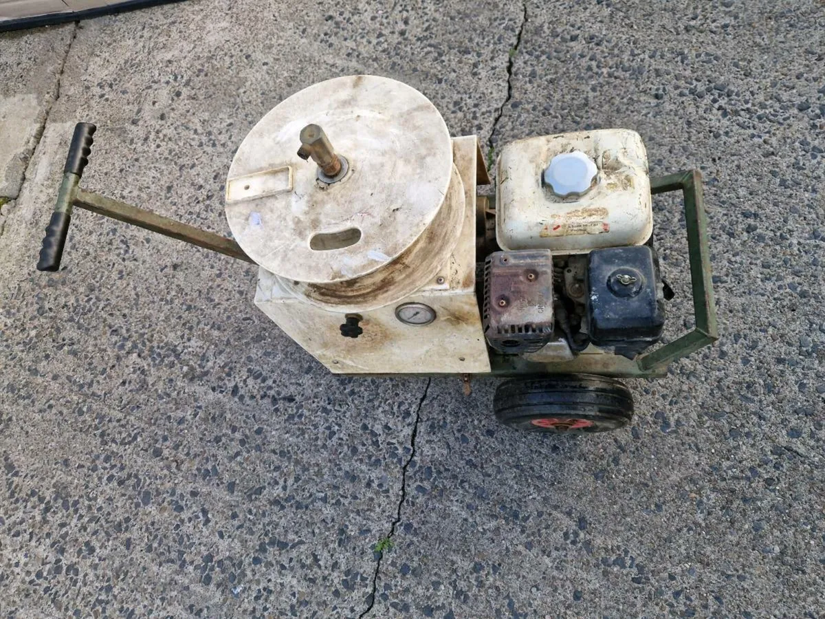 Honda power washer 6.5  cat 🐈 pump and gearbox ni - Image 2