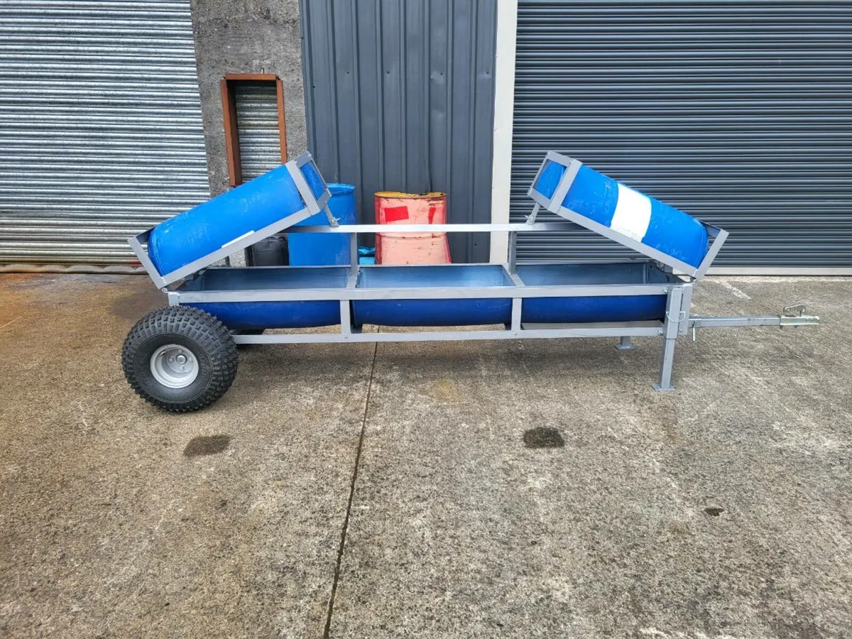 Mobile barrel feeder - Image 1
