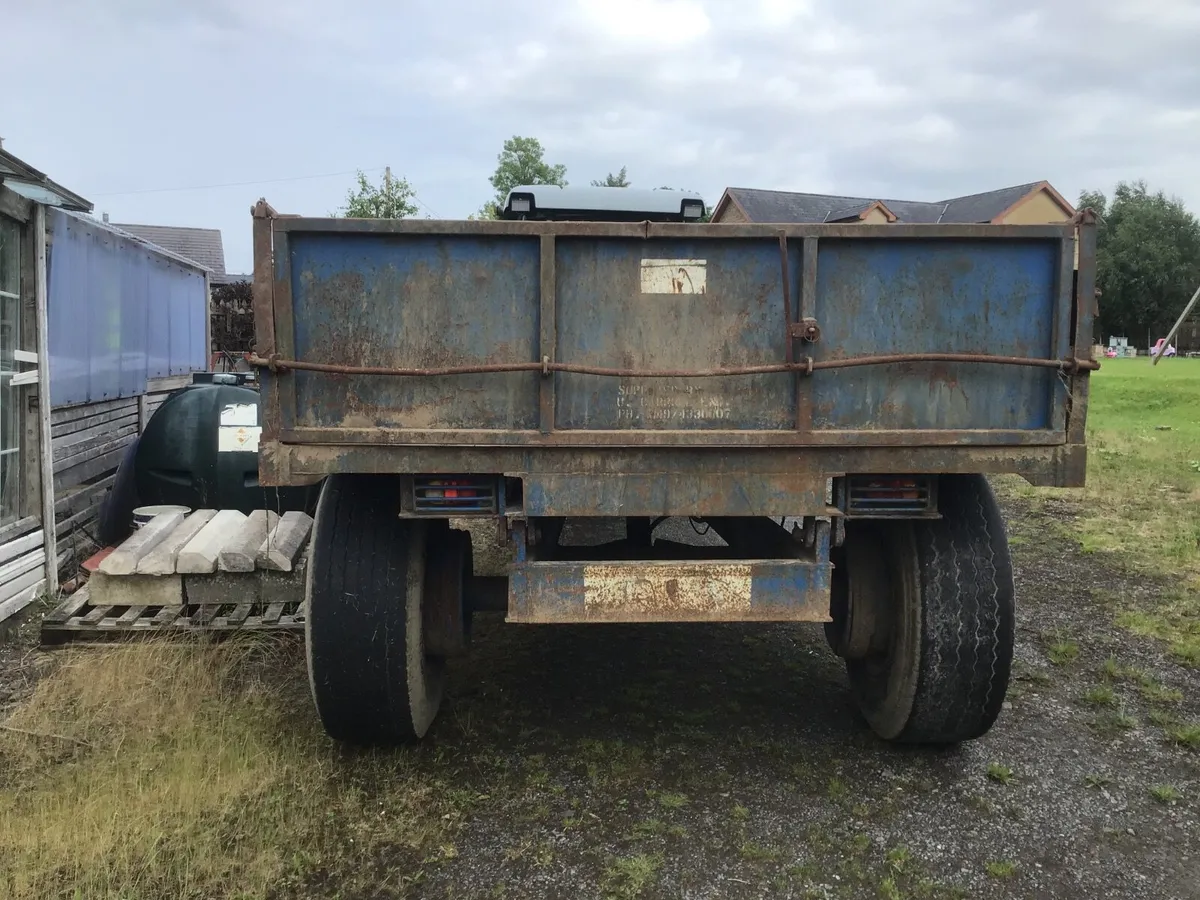 Tipping trailer - Image 1