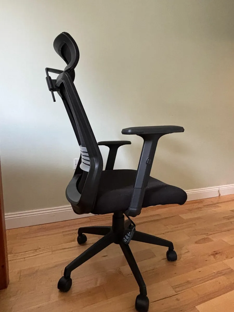 Office Chair - Image 1